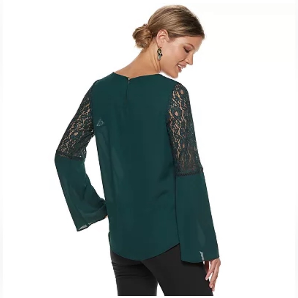 Worn Once! Apt. 9 Lace Bell Sleeve Blouse! Size Small!